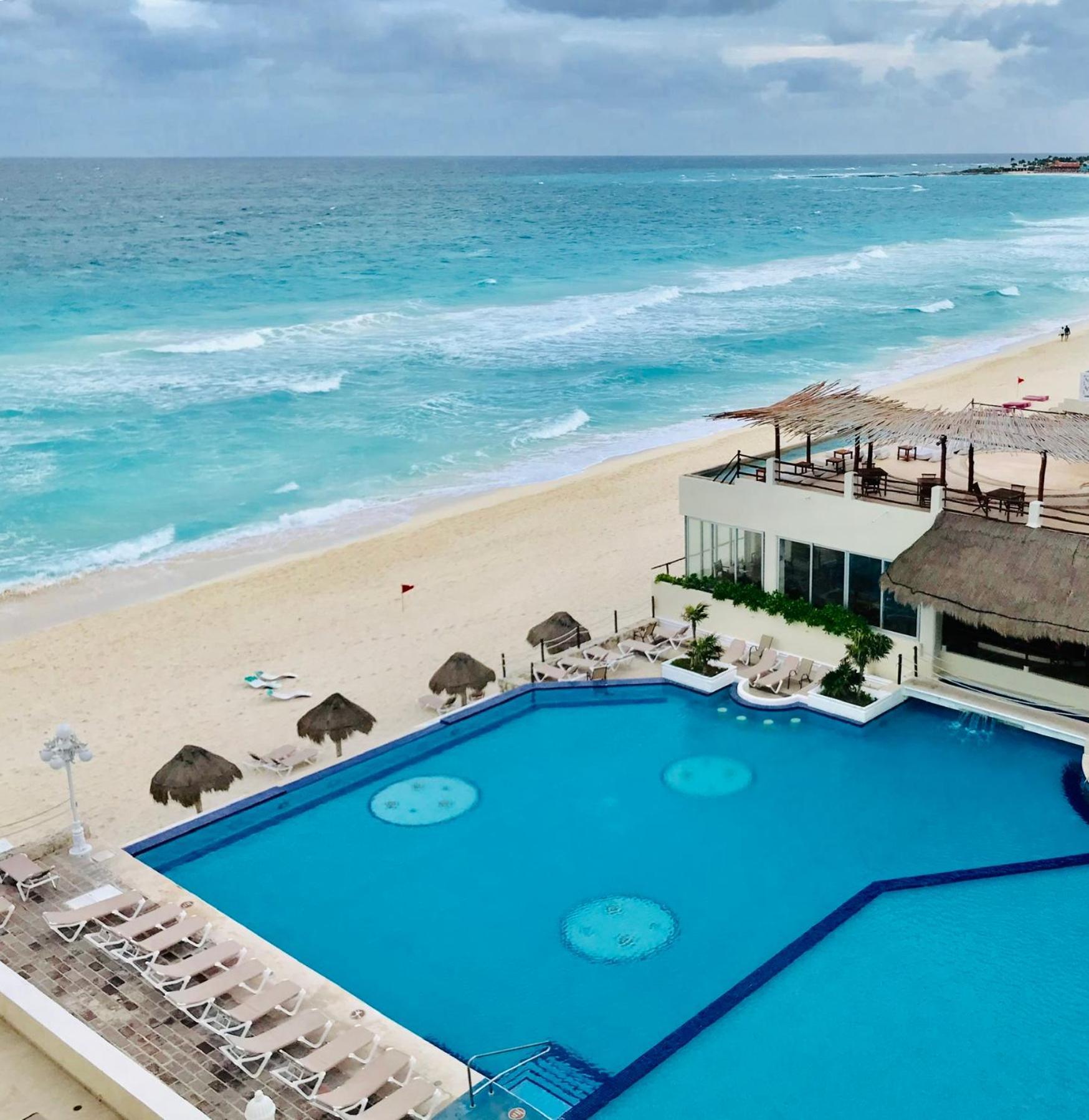Ova Apartments Cancún Eksteriør billede