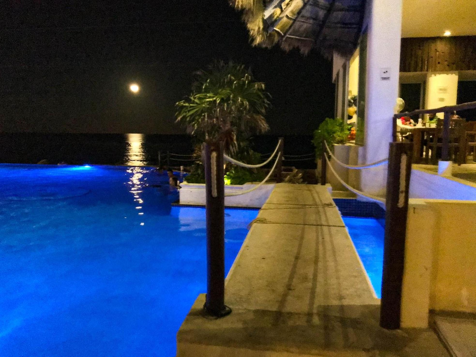 Ova Apartments Cancún Eksteriør billede