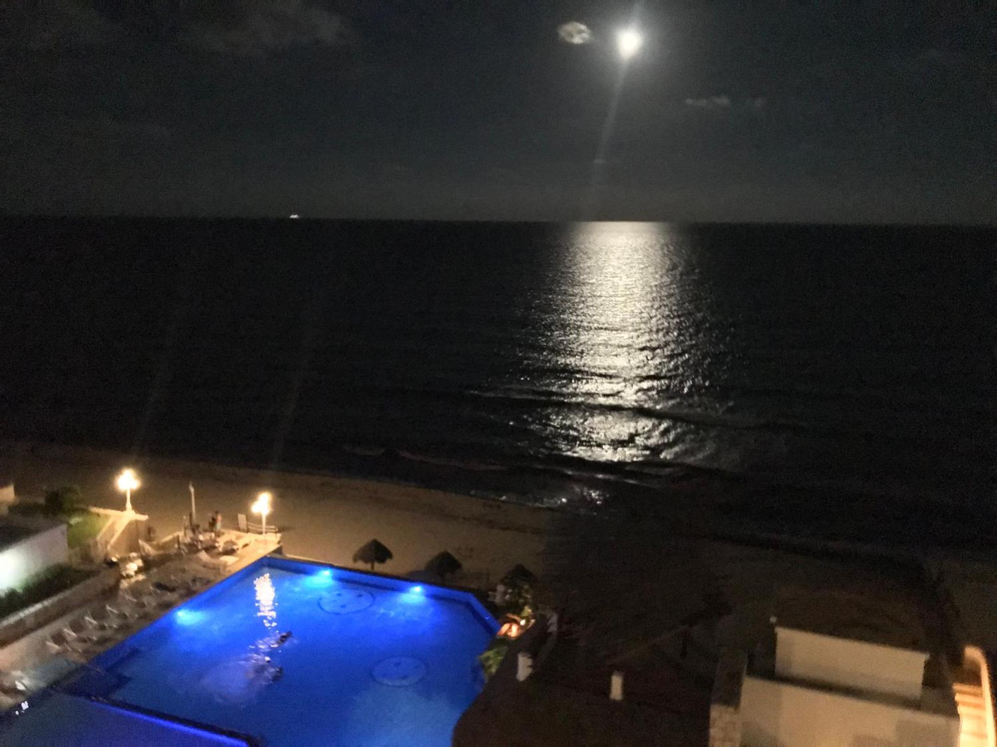 Ova Apartments Cancún Eksteriør billede