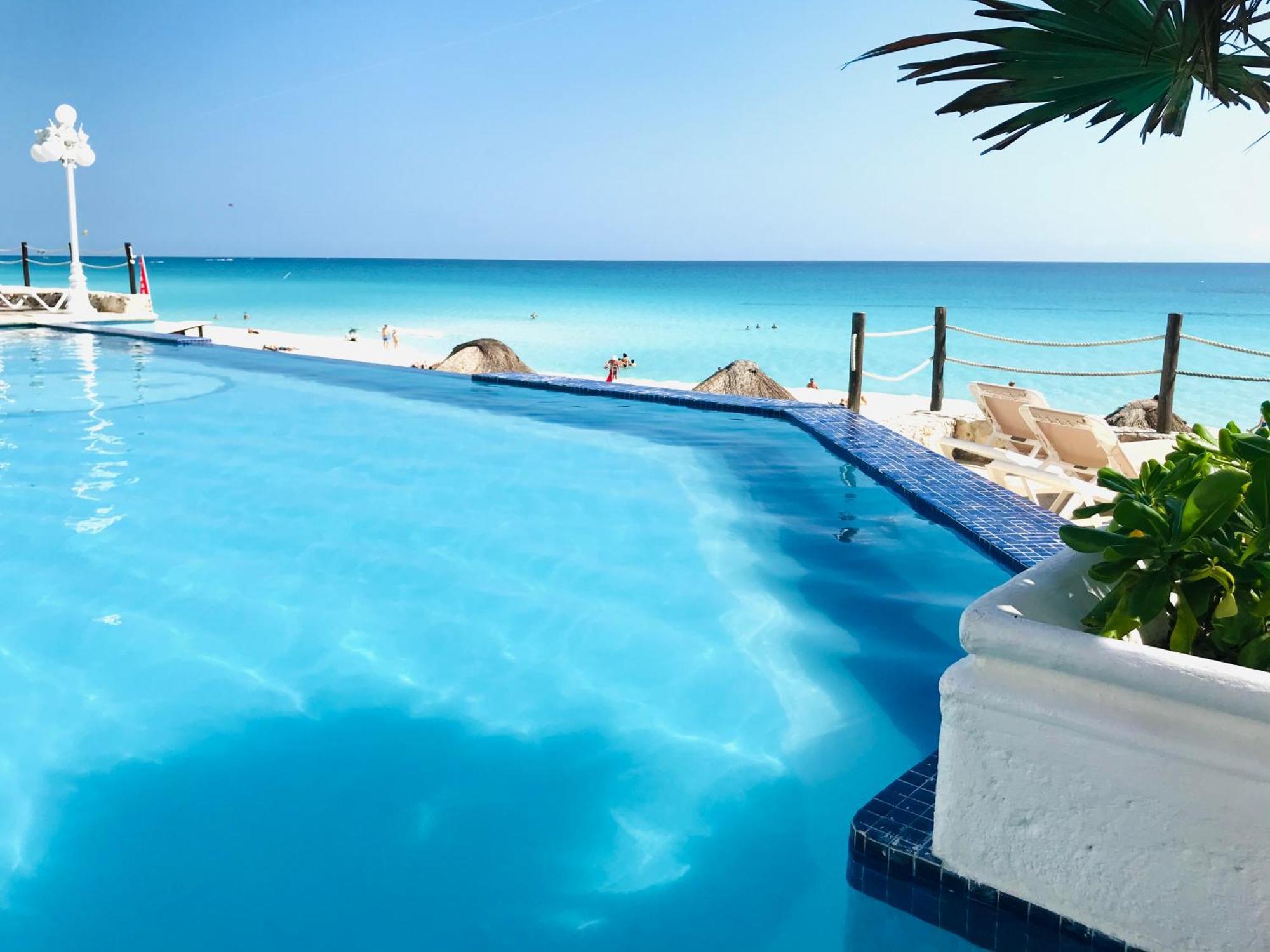 Ova Apartments Cancún Eksteriør billede