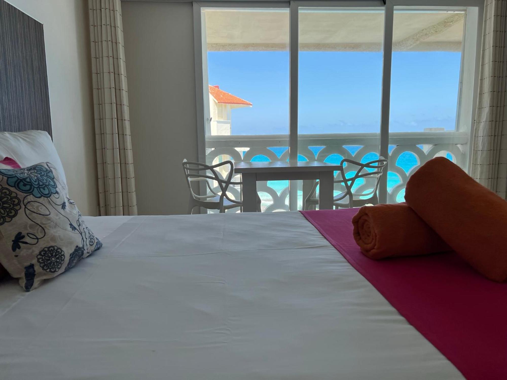 Ova Apartments Cancún Eksteriør billede