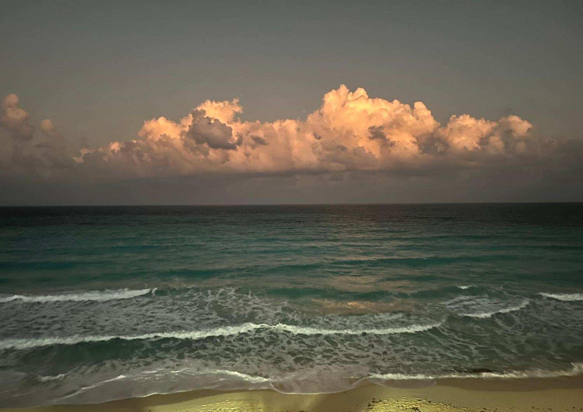 Ova Apartments Cancún Eksteriør billede