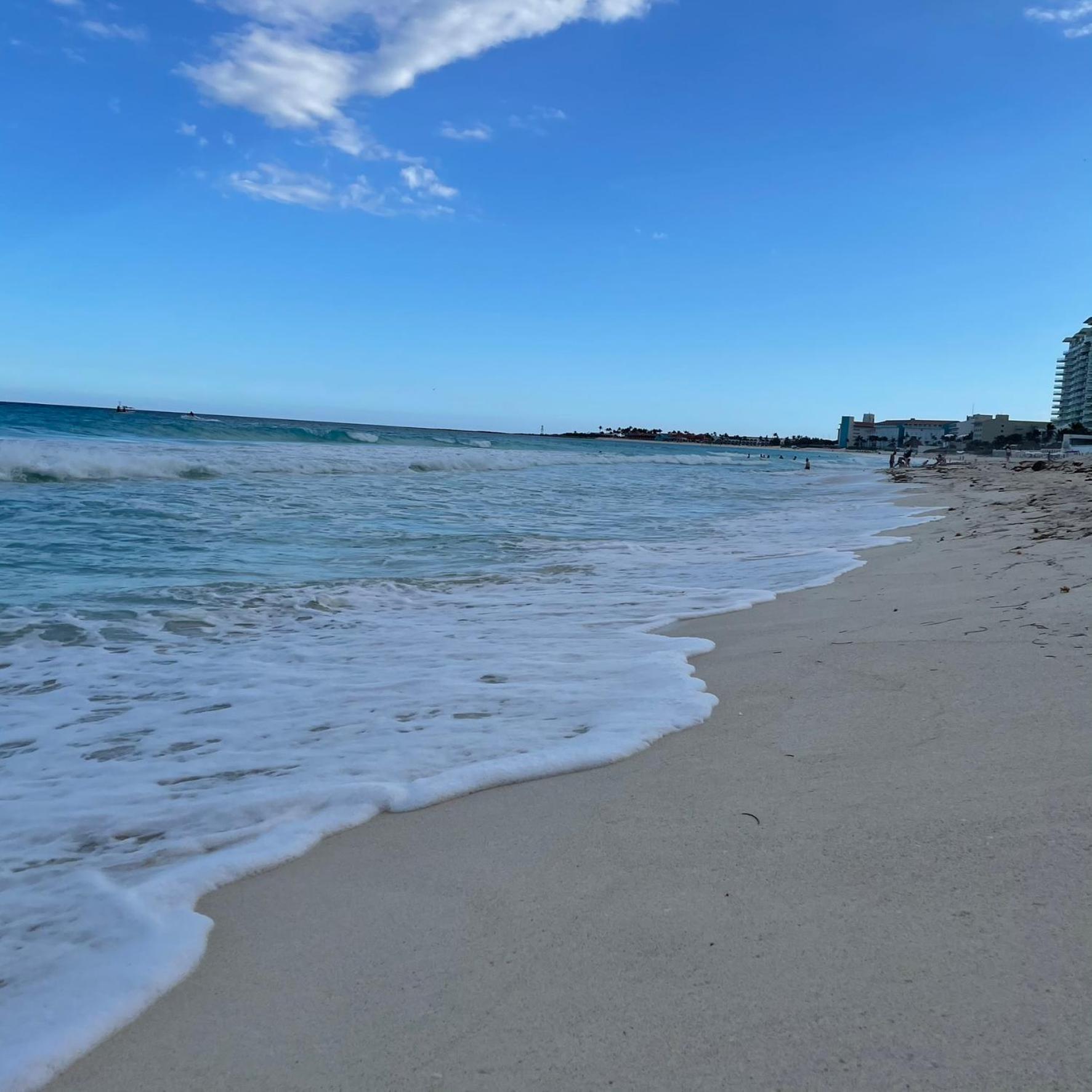 Ova Apartments Cancún Eksteriør billede
